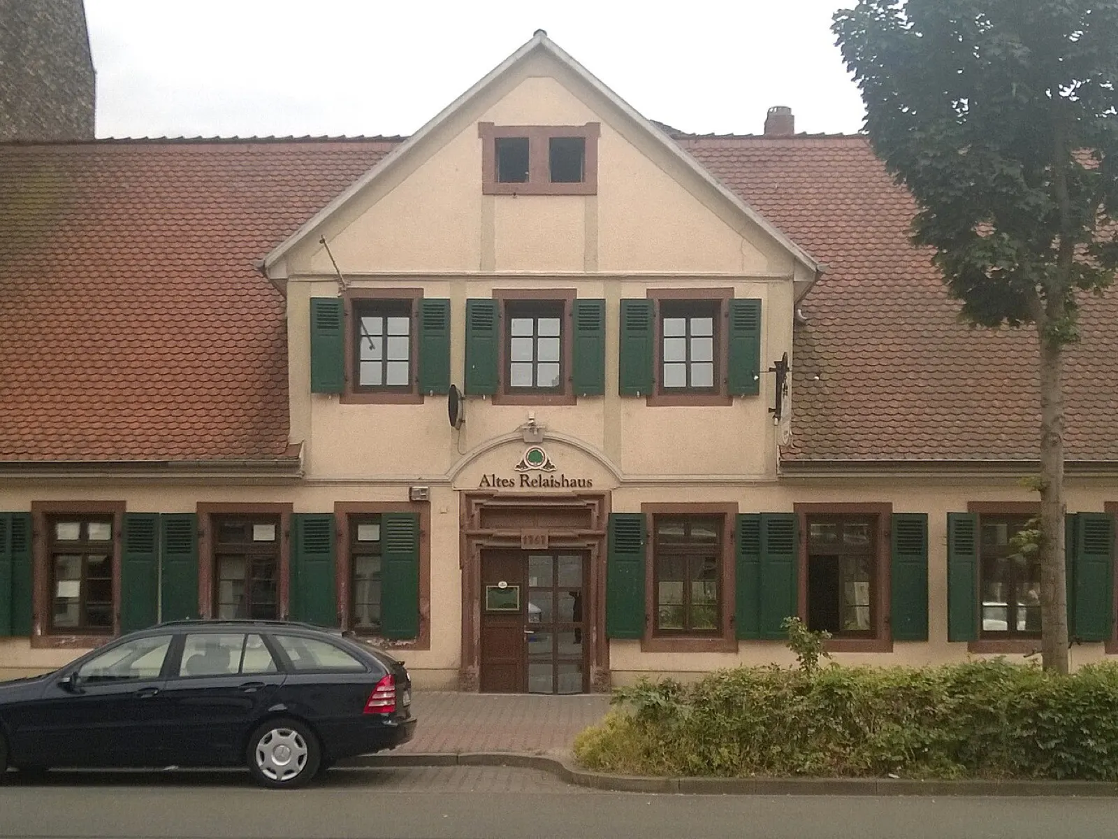 Altes Relaishaus in Mannheim-Rheinau